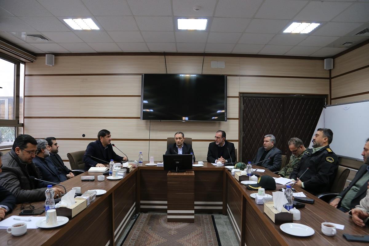 استقلال، آزادی و جمهوری اسلامی ثمره همبستگی و آگاهی ملت ایران است