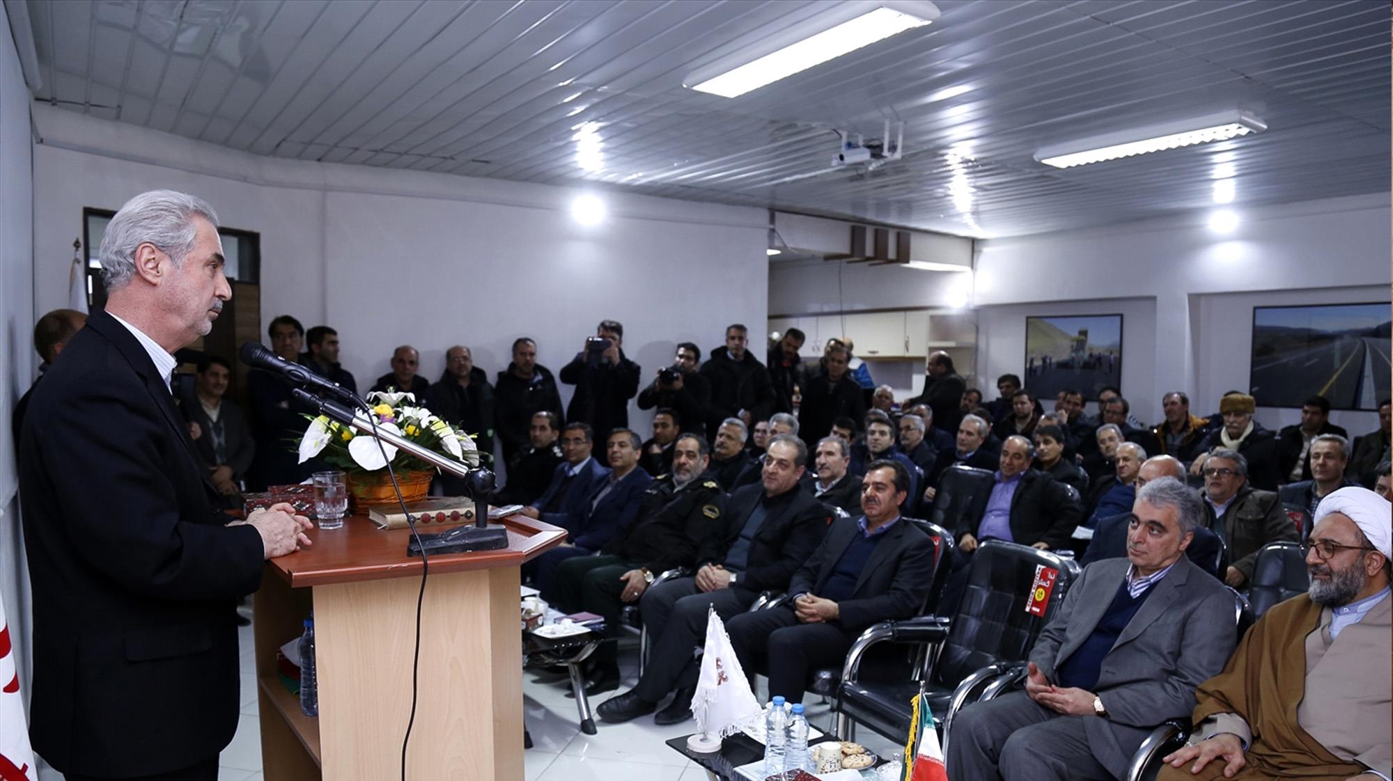 در یک جنگ تمام عیار اقتصادی قرار داریم/ با رهنمودهای مقام معظم رهبری و تکیه بر توان داخلی، دشمنان مجبور به عقب‌نشینی شده‌اند
