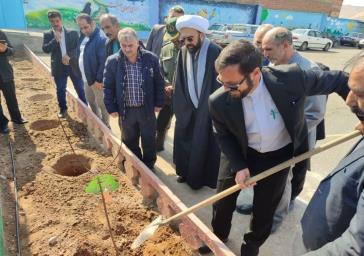 بازدید استاندار آذربایجان شرقی و معاون وزیر راه و شهرسازی از قطعه ۶ آزادراه تبریز-ارومیه