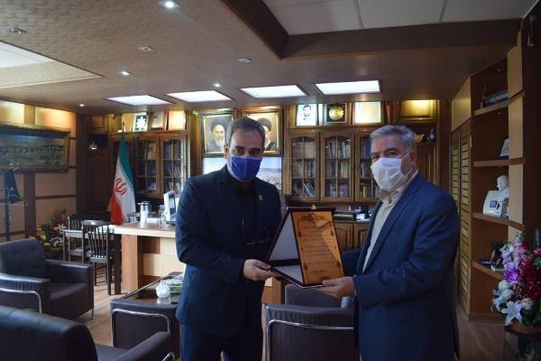 معرفی برگزیدگان جشنواره شهید رجایی/ 12 دستگاه اجرایی برتر استان مورد تجلیل قرار گرفتند