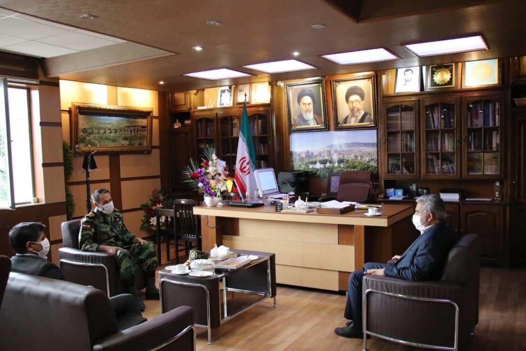 دیدار مدیرکل پدافند غیر عامل استانداری آذربایجان شرقی با مدیرکل دامپزشکی استان