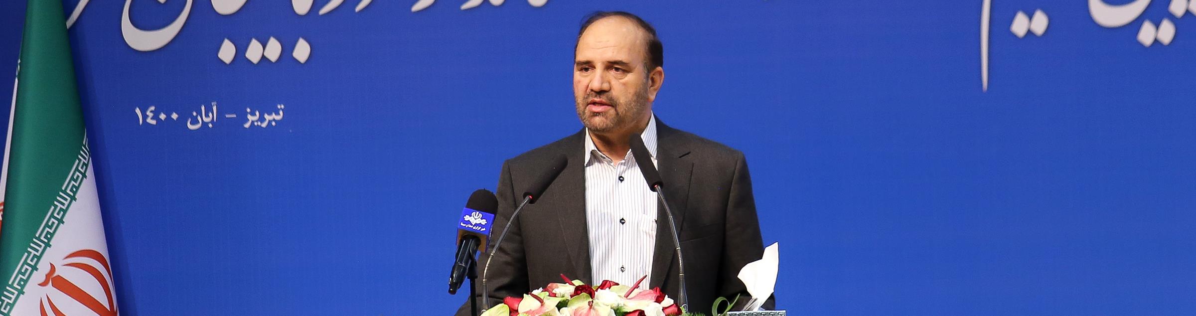 استاندار آذربایجان شرقی از پروژه راه‌آهن بستان‌آباد- تبریز و ایستگاه راه‌آهن خاوران بازدید کرد