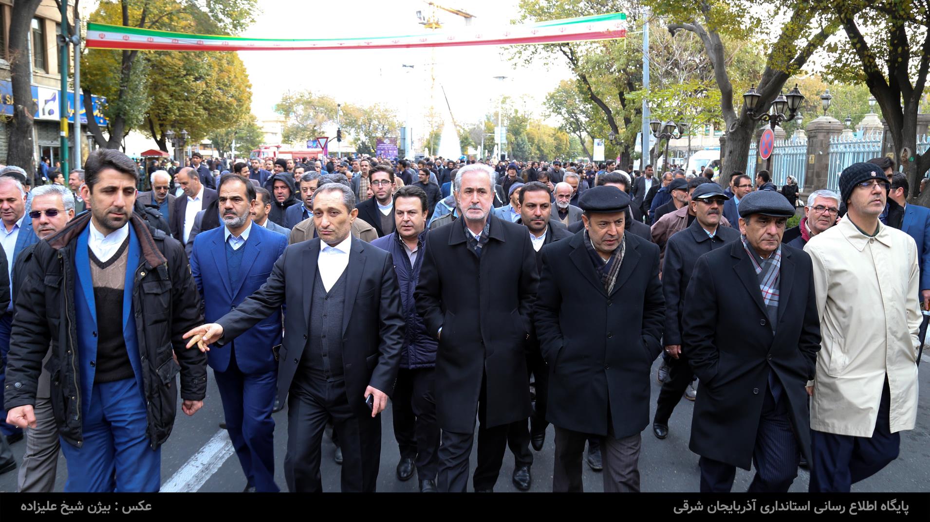 اتمام آواربرداری 800 واحد آسیب‌دیده در میانه و سراب/ آغاز تحویل اتاقک‌های اسکان موقت
