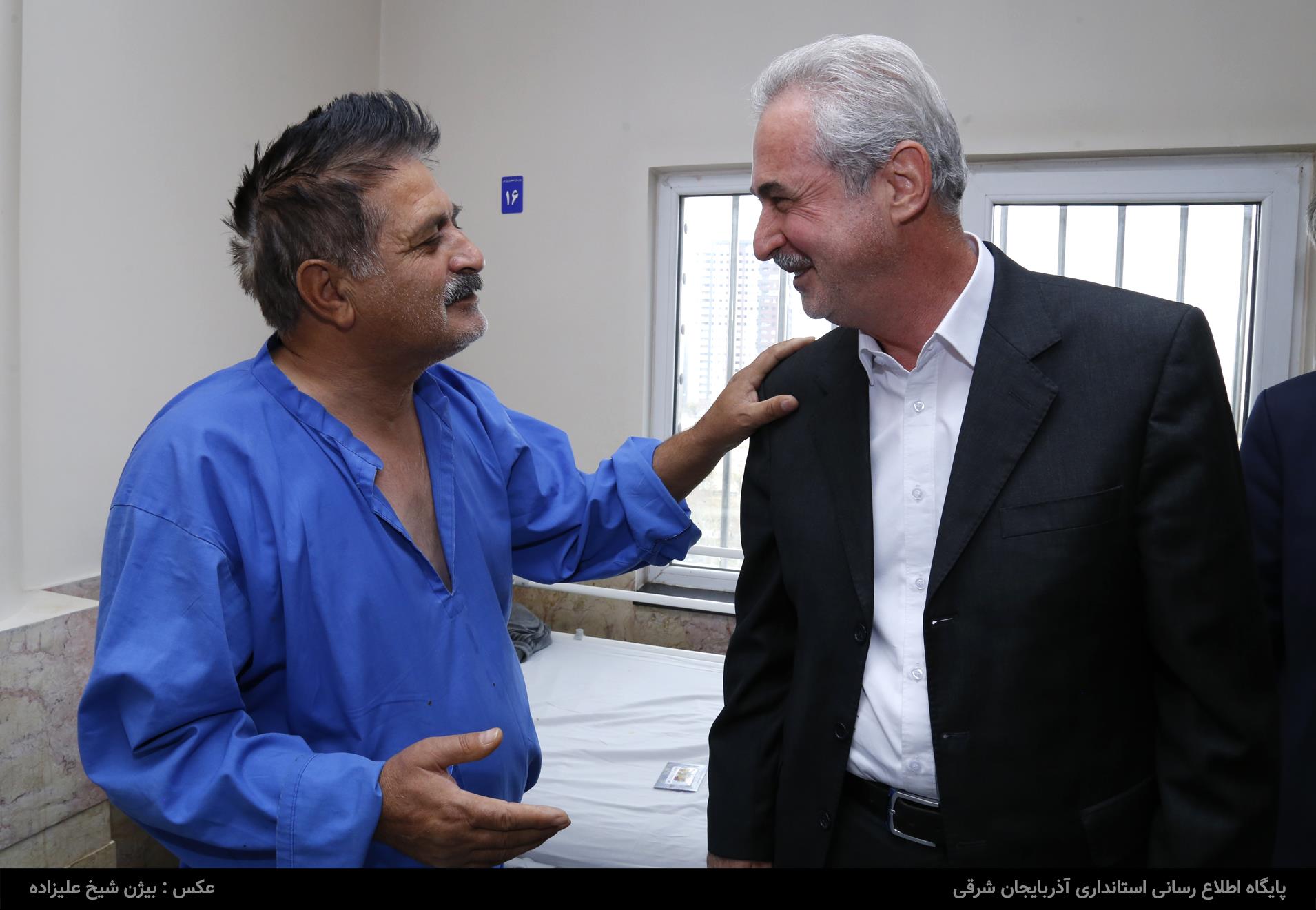 تحویل 490 اتاقک و کانکس اسکان موقت به زلزله‌زدگان/ از مرحله اسکان اضطراری عبور کرده‌ایم