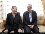 استاندار آذربایجان شرقی با خانواده شهید احمد غلامی در مراغه دیدار کرد