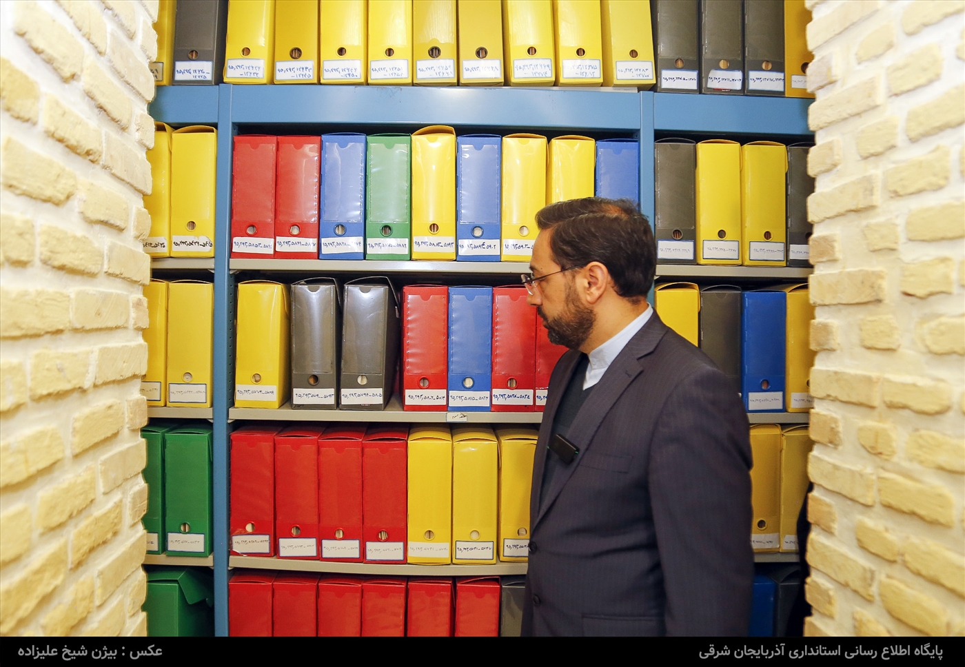  بازدید استاندار آذربایجان شرقی از مرکز اسناد شمالغرب کشور