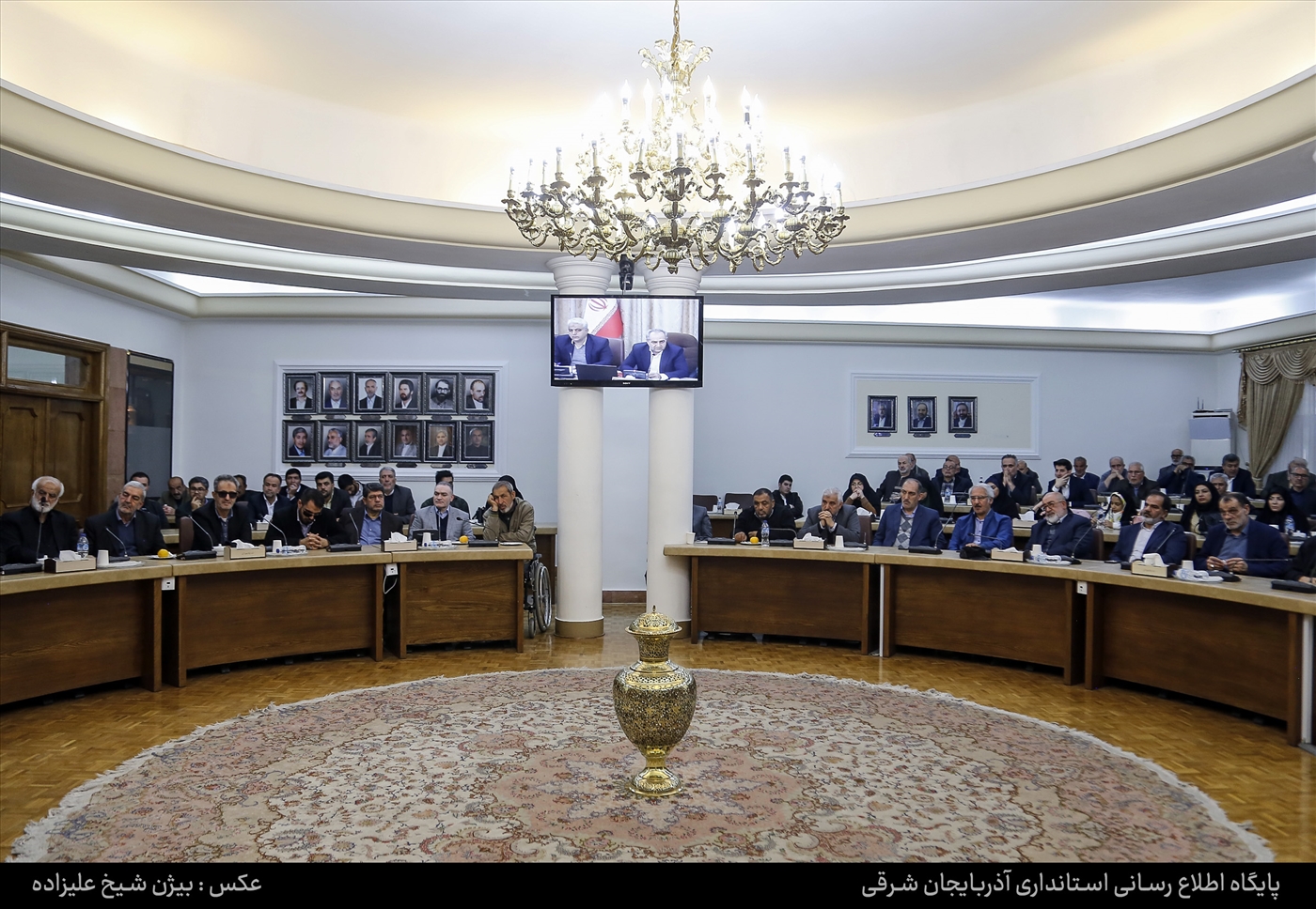  دیدار با جمعی از ایثارگران استان