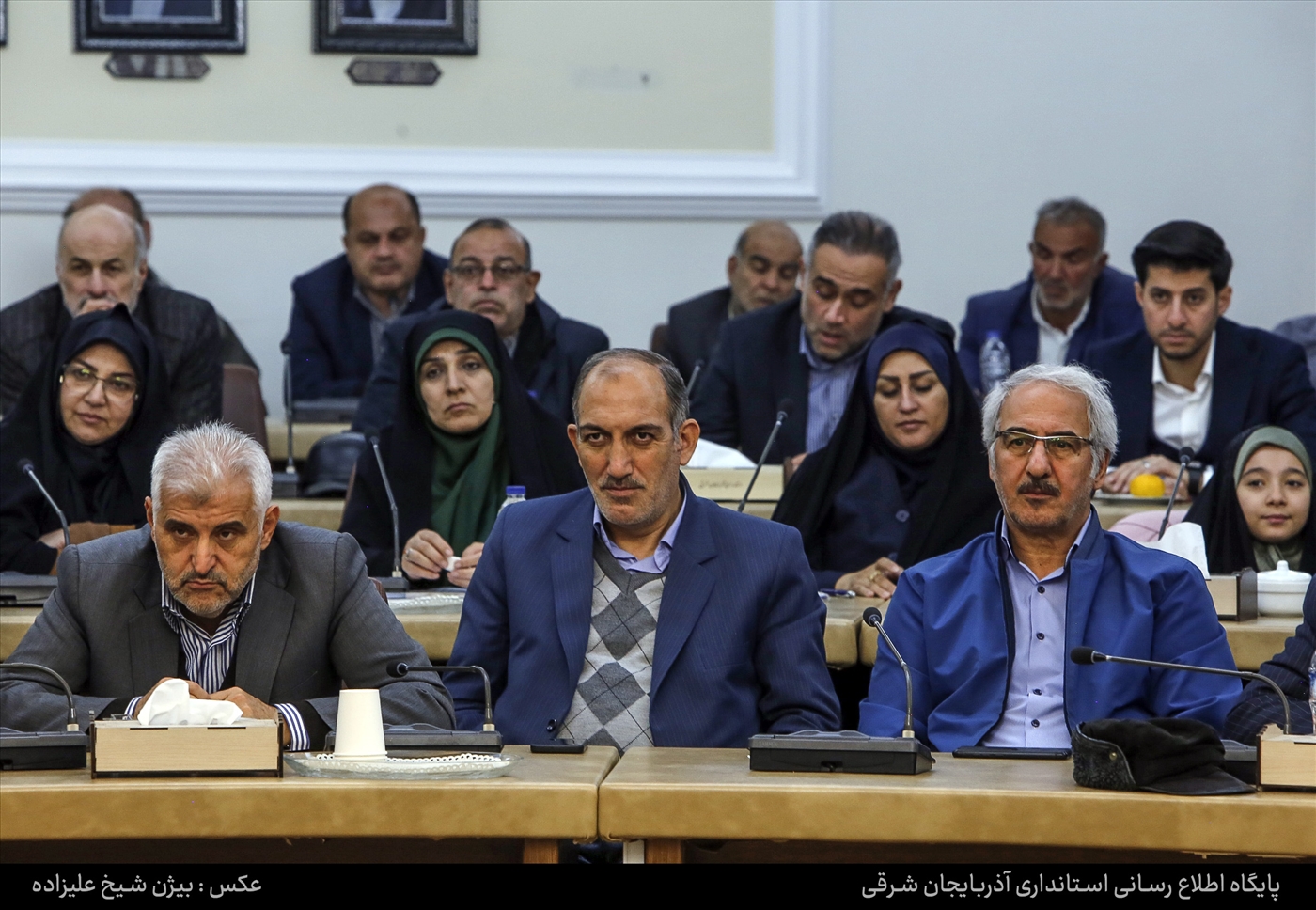  دیدار با جمعی از ایثارگران استان
