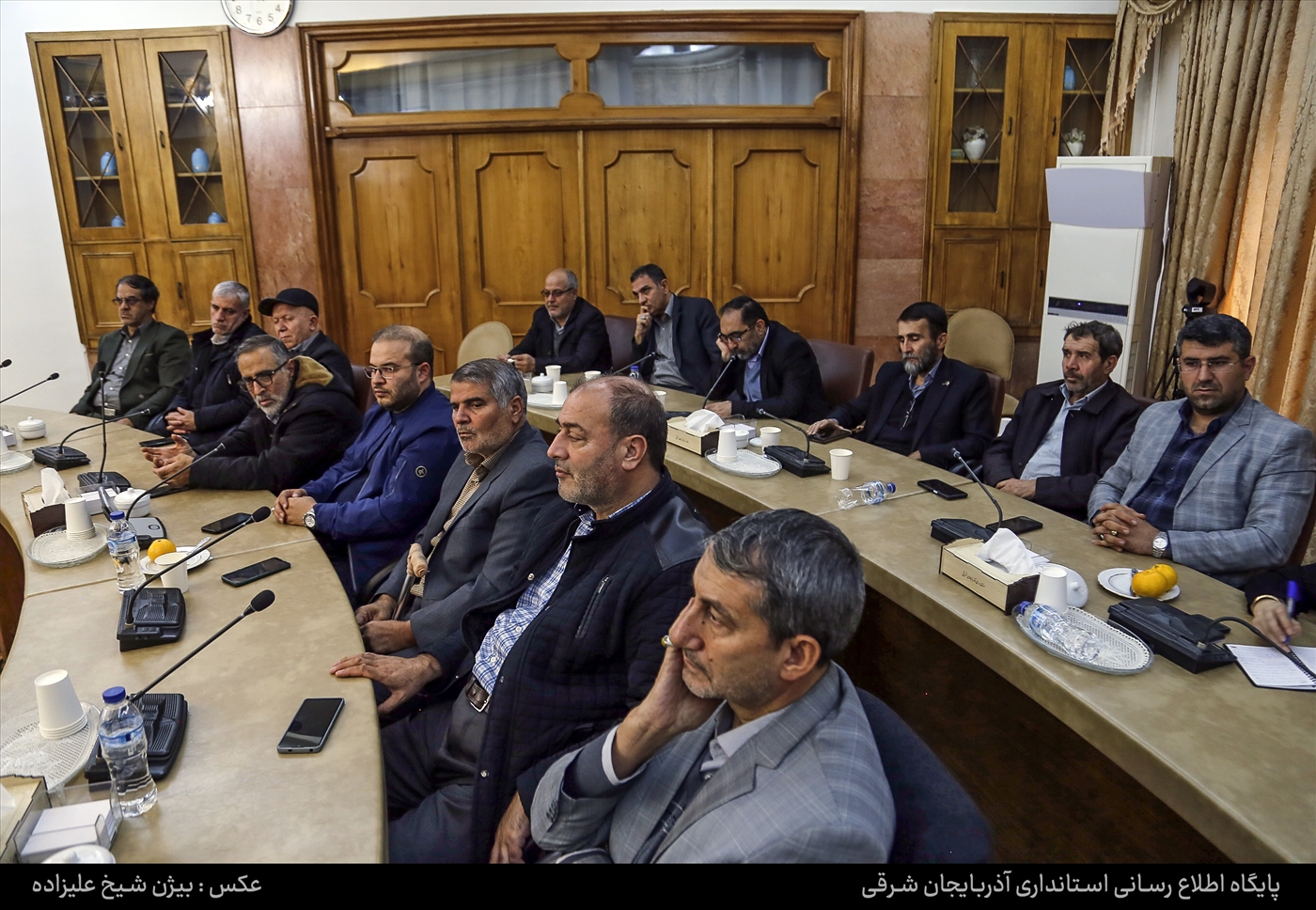  دیدار با جمعی از ایثارگران استان