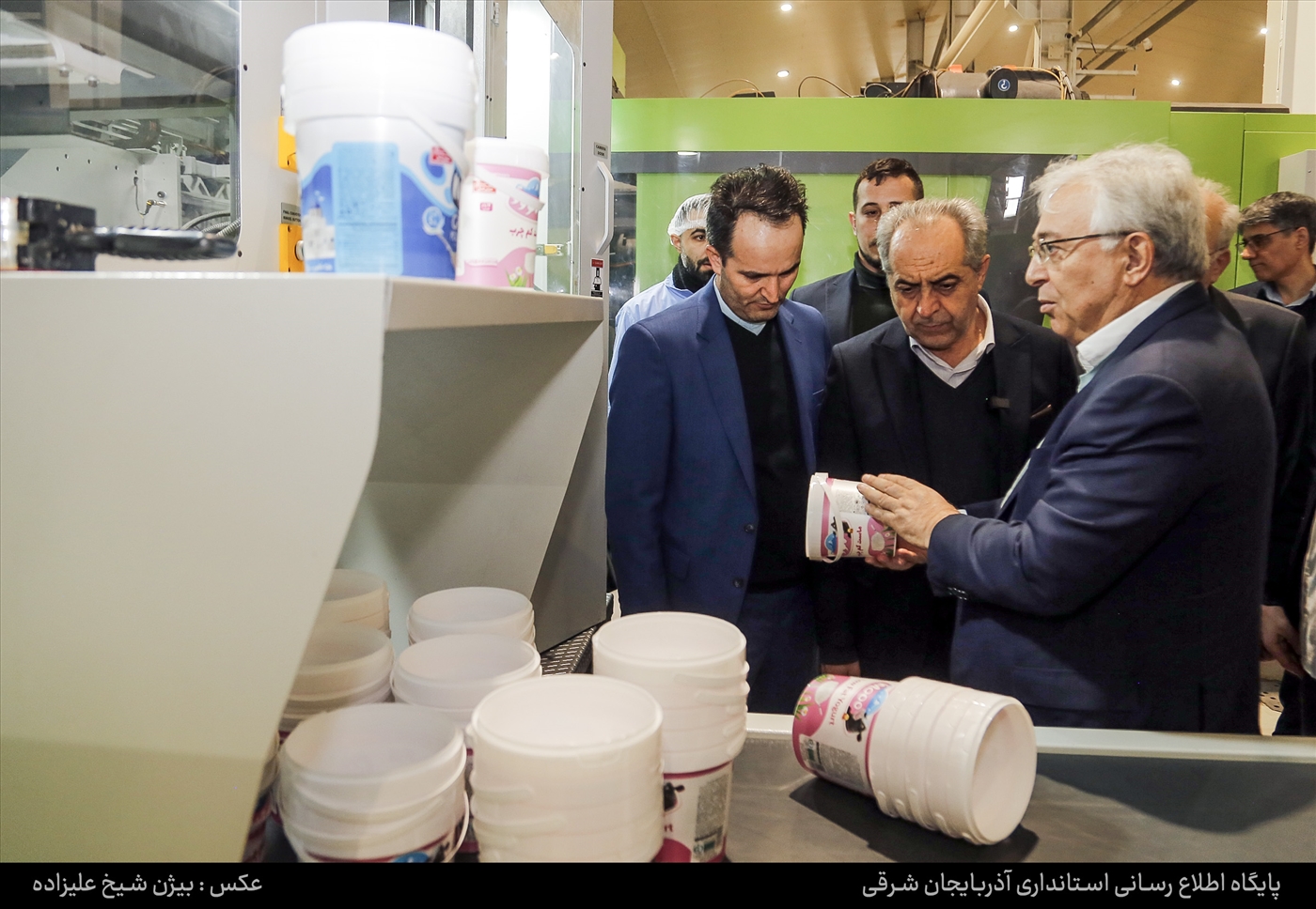 بازدید استاندار از واحدهای تولیدی و صنعتی شهرستان شبستر
