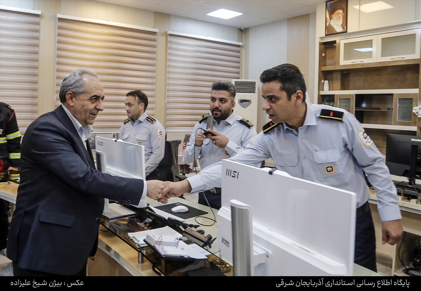  «خسته نباشید» استاندار آذربایجان شرقی به آتش نشانان در روز پدر