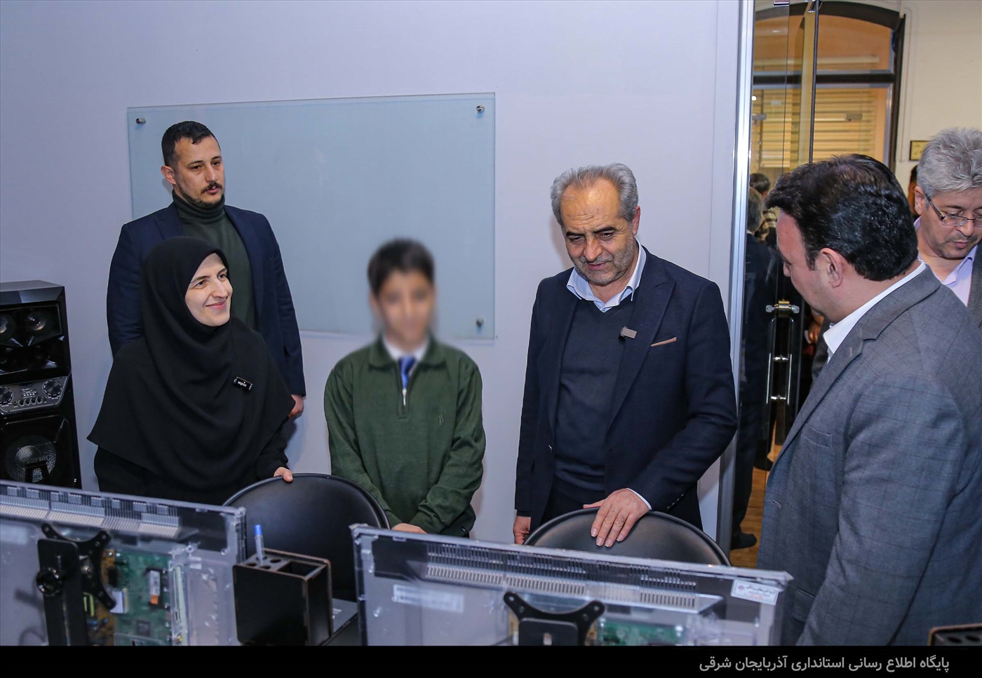میهمانی یلدایی استاندار آذربایجان شرقی در جمع کودکان مجموعه «فرزندان رحمت»