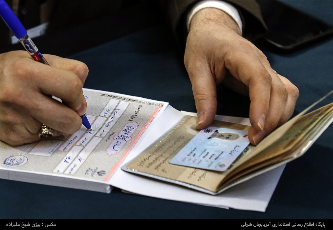 حضور استاندار پای صندوق رای 