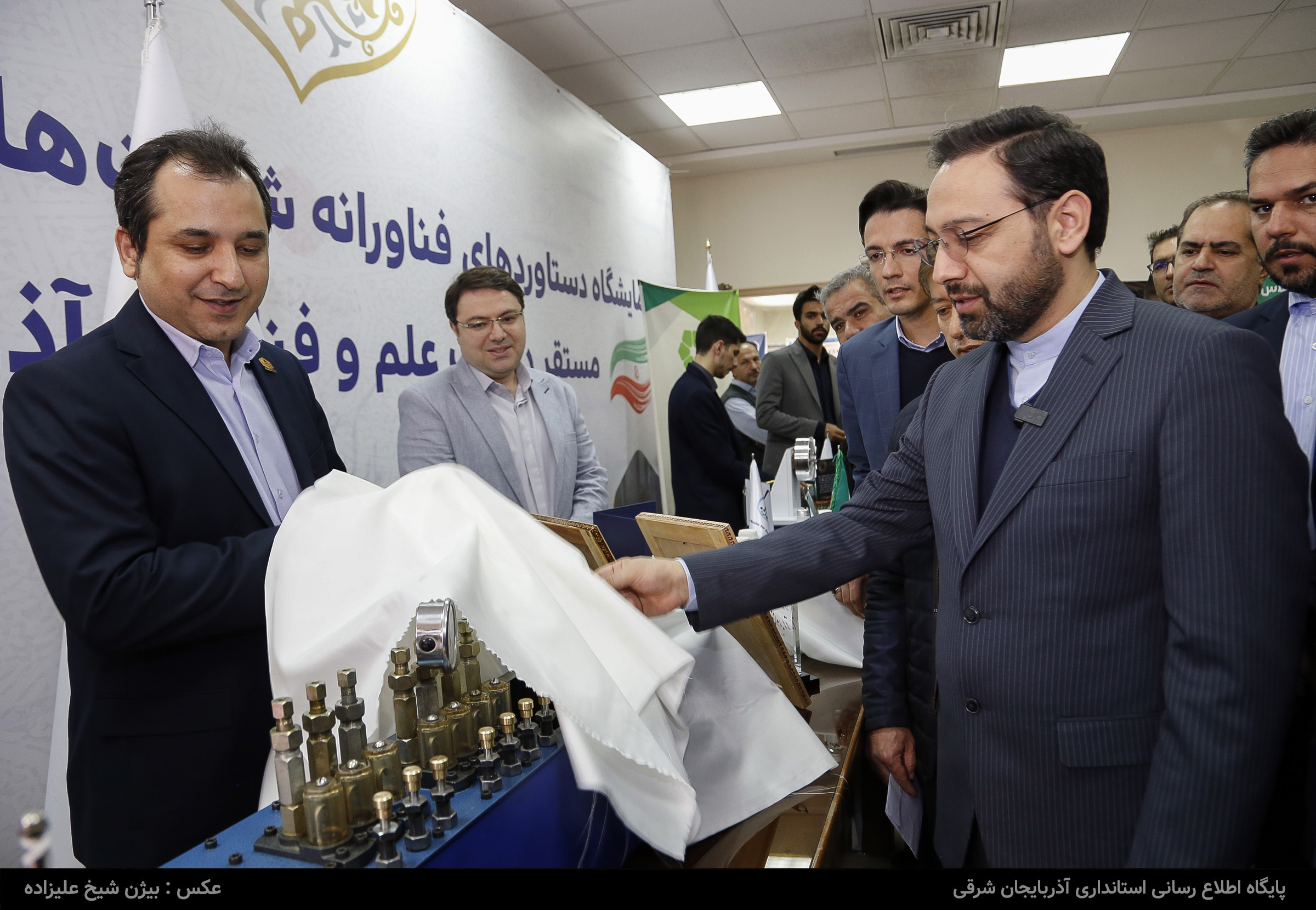 نمایش توانمندی های فناوران آذربایجان شرقی در حضور استاندار