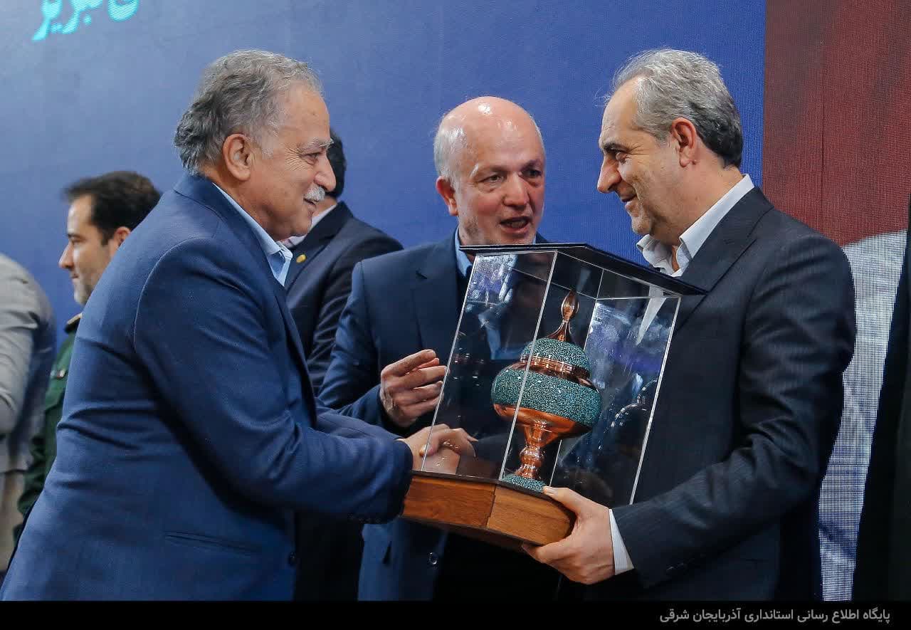 جشن خودکفایی ۴۴۵۰ مددجوی کمیته امداد