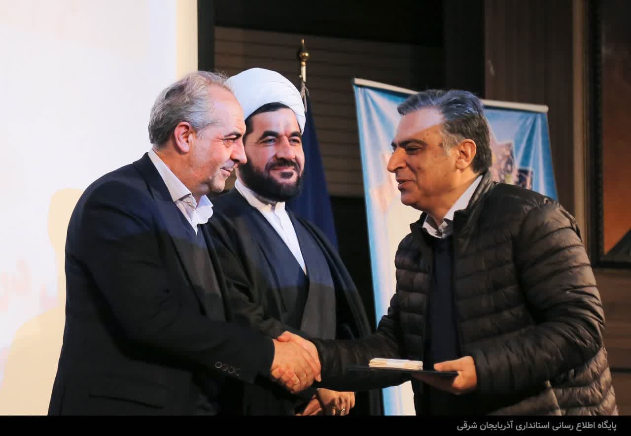 آئین تجلیل از پژوهشگران برتر دانشگاه علوم پزشکی تبریز