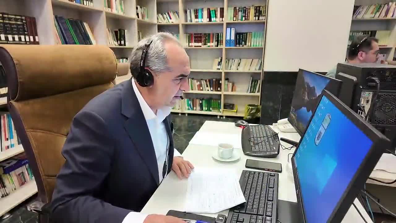 استاندار پشت خط 111/ روزی که سرمست پاسخگوی تماس‌های تلفنی شهروندان شد